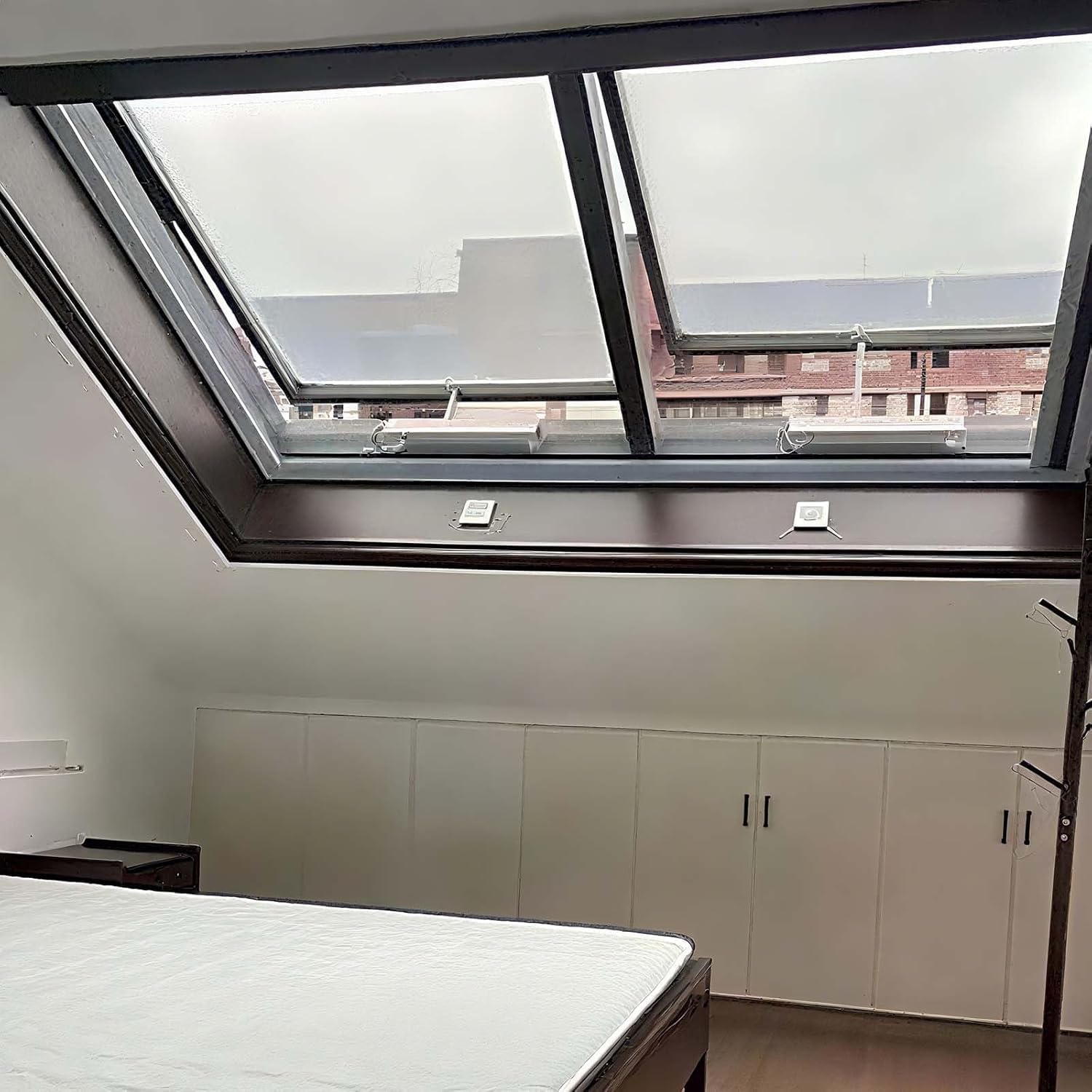 Step-by-step guide for buy skylight window,should I buy a skylight window,skylight window pros cons,best roof window skylight,skylight window worth buying,skylight window vs solar tube - complete tutorial