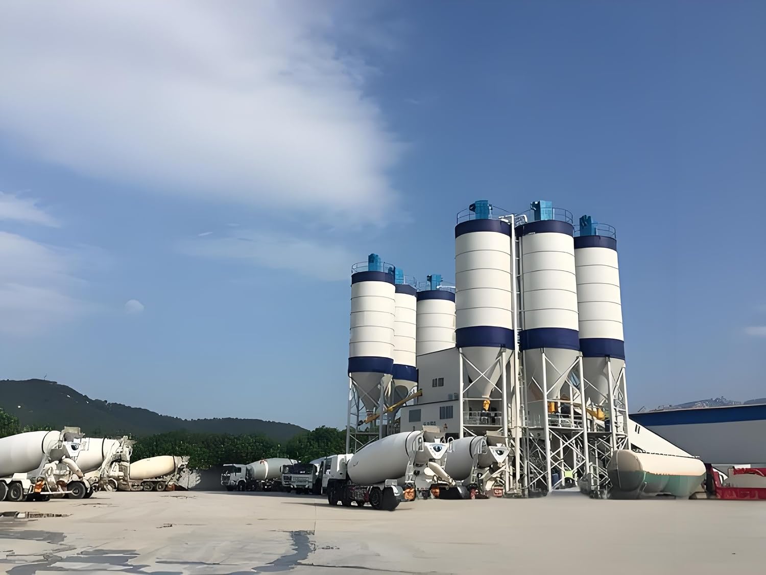concrete batching plant manufacturer,ready mix concrete plant,mobile concrete batching plant,concrete mixing plant custom,stationary concrete plant vs mobile,should I buy a concrete batching plant - detailed features and technical specifications