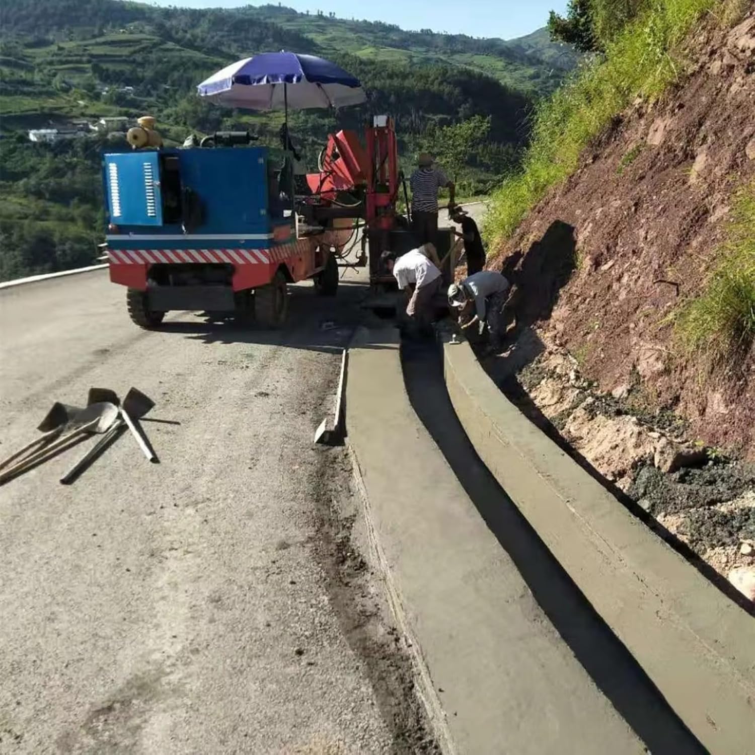 semi-automatic concrete curb machine,should i buy a curb slipform paver,concrete slipform curb machine pros cons,best concrete curb machine for road paving,semi-automatic curb machine vs manual paver,concrete curb machine worth buying - detailed features and technical specifications